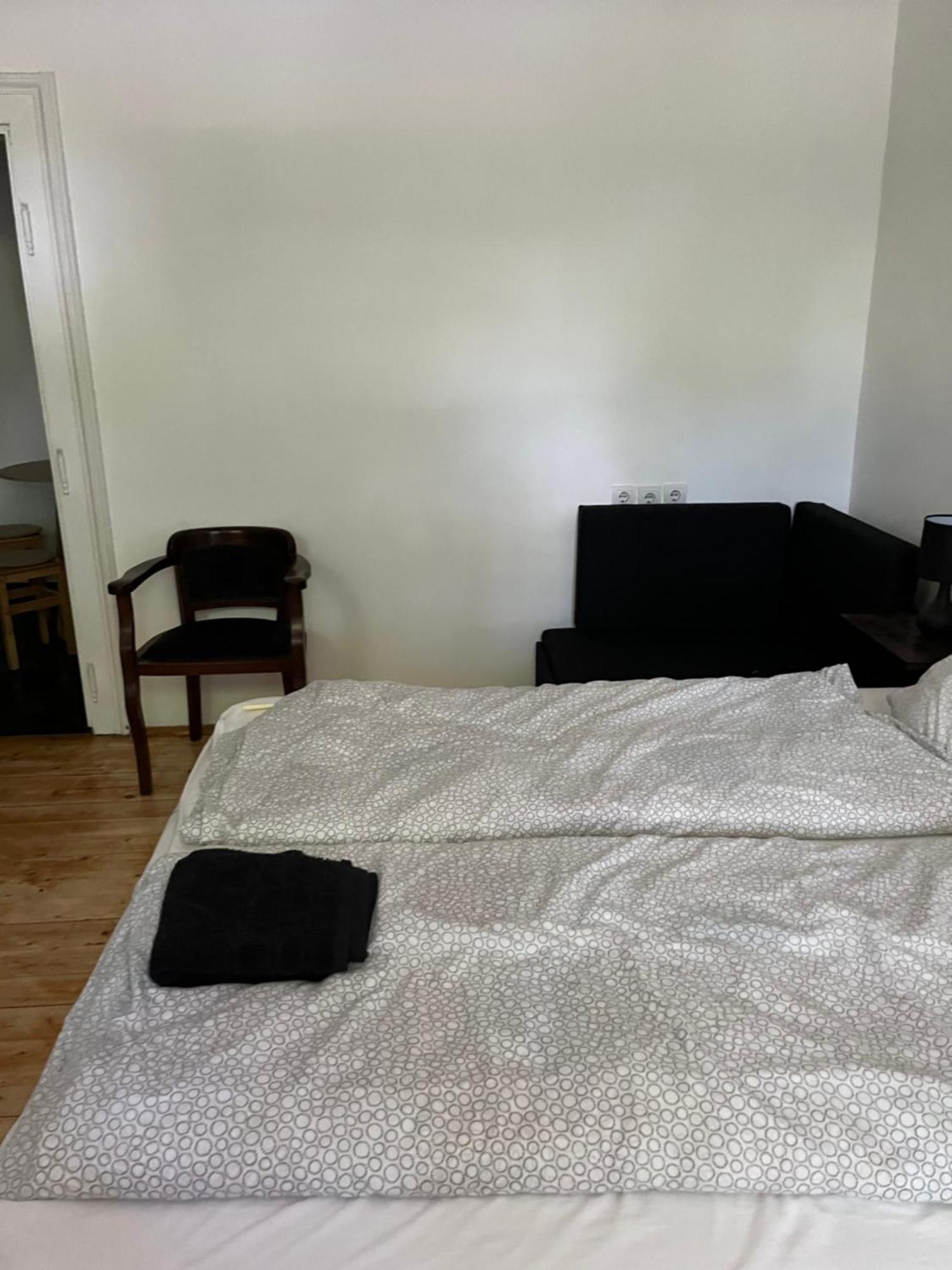 Utcara Nyilo Apartman Vác Exterior foto